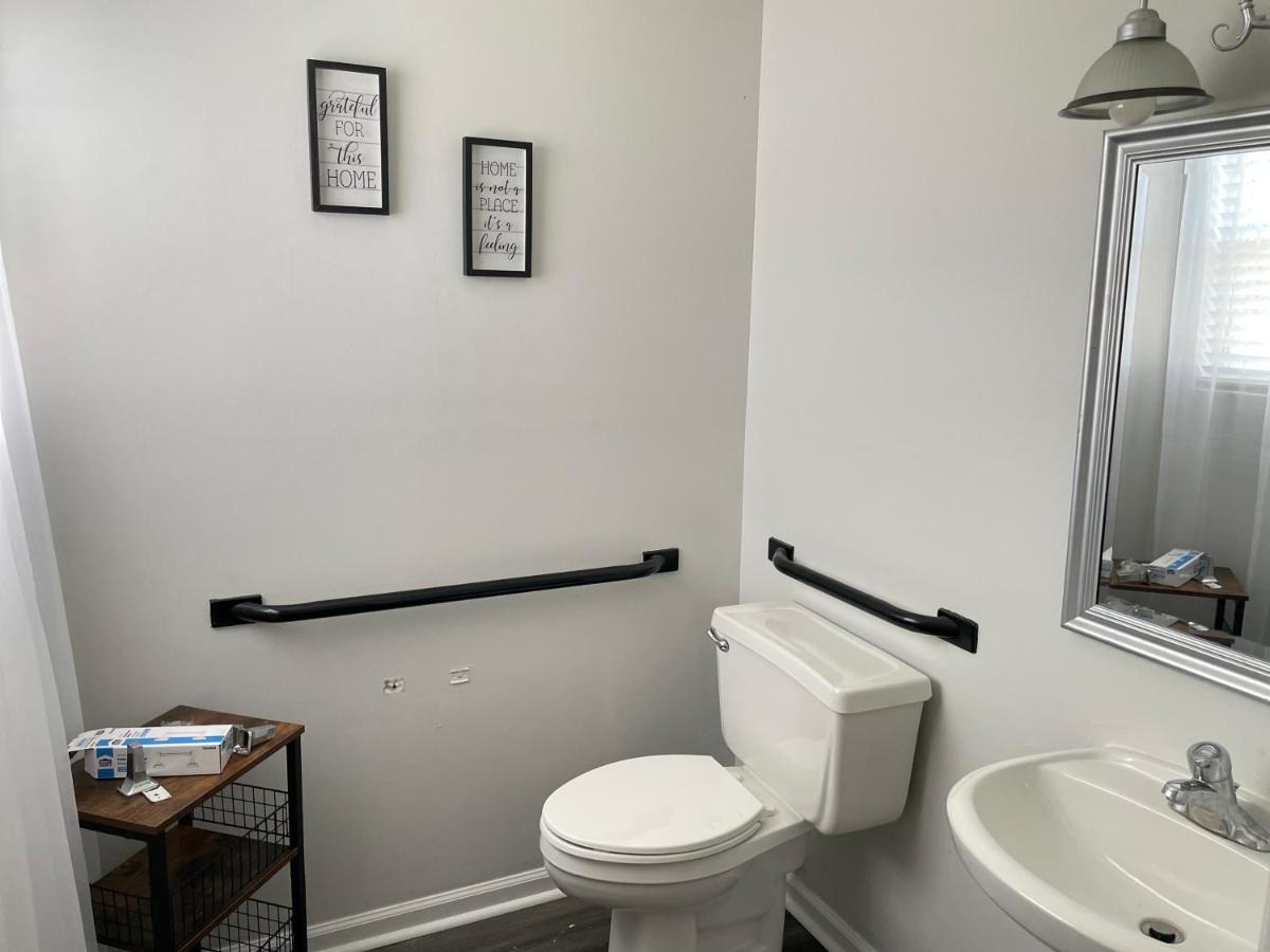 Spacious 1King Bd/2Queen Bd/* 1 Mile From I-85 Lexington Ngoại thất bức ảnh